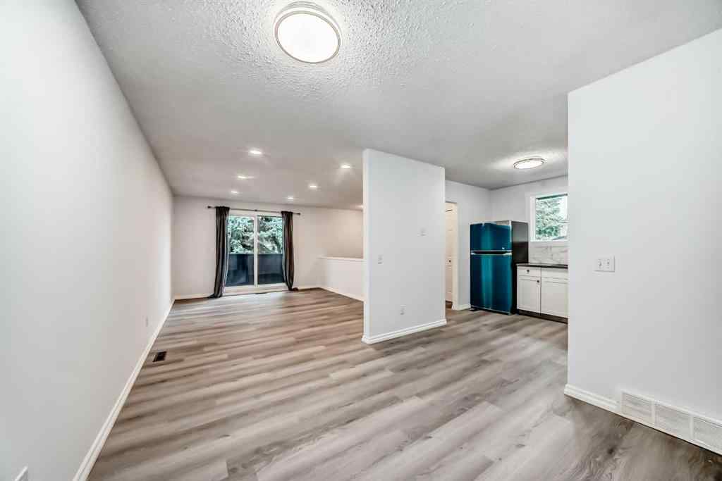 MLS® A2254506 - 81 Bearberry Close NW in Beddington Heights Calgary, Residential