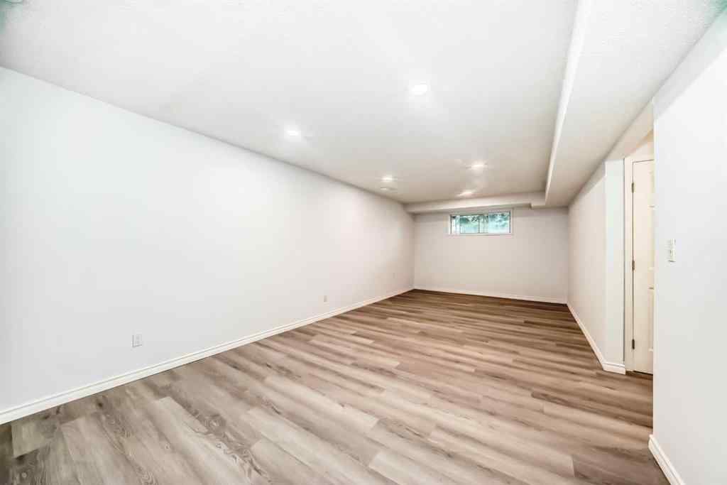 MLS® A2254506 - 81 Bearberry Close NW in Beddington Heights Calgary, Residential