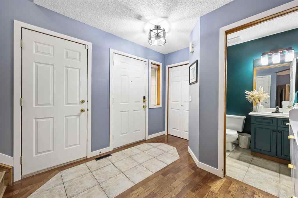 MLS® A2254507 - 10 Big Springs Hill SE in Big Springs Airdrie, Residential