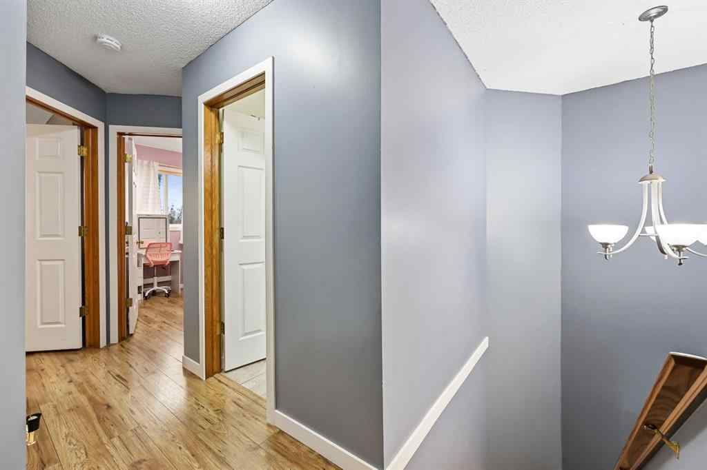 MLS® A2254507 - 10 Big Springs Hill SE in Big Springs Airdrie, Residential
