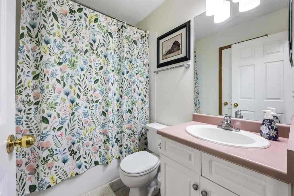 MLS® A2254507 - 10 Big Springs Hill SE in Big Springs Airdrie, Residential