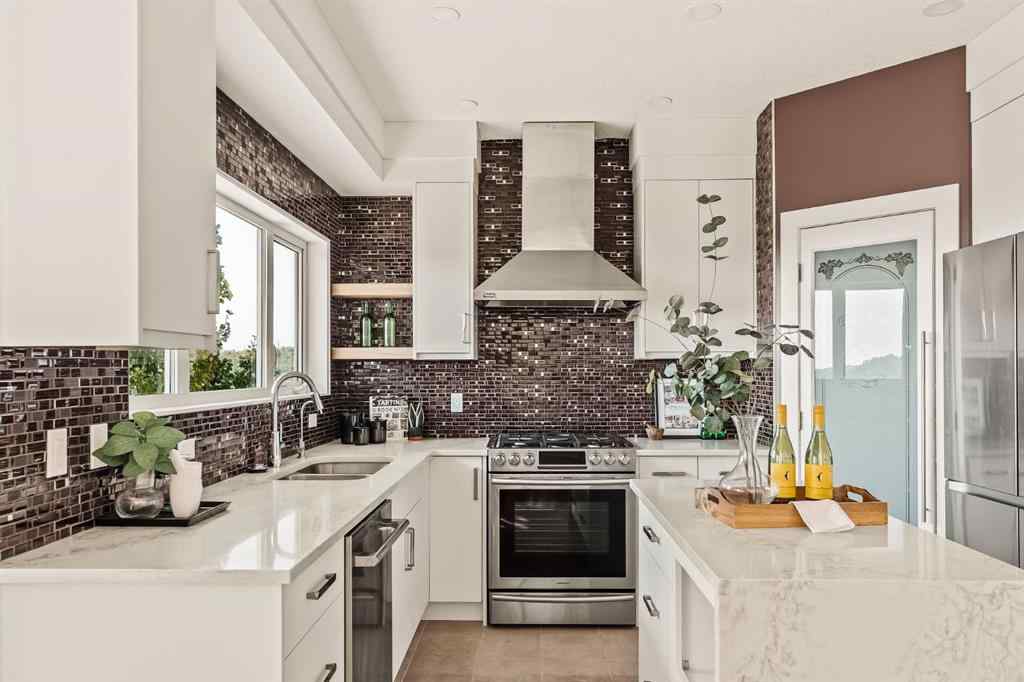 MLS® A2254516 - 53 Val Gardena View SW in Springbank Hill Calgary, Residential