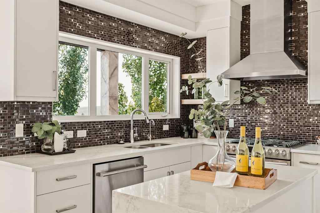 MLS® A2254516 - 53 Val Gardena View SW in Springbank Hill Calgary, Residential