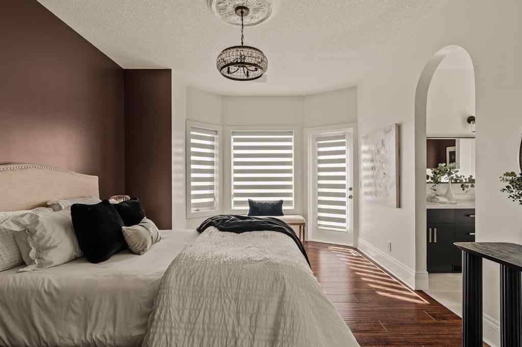 MLS® A2254516 - 53 Val Gardena View SW in Springbank Hill Calgary, Residential