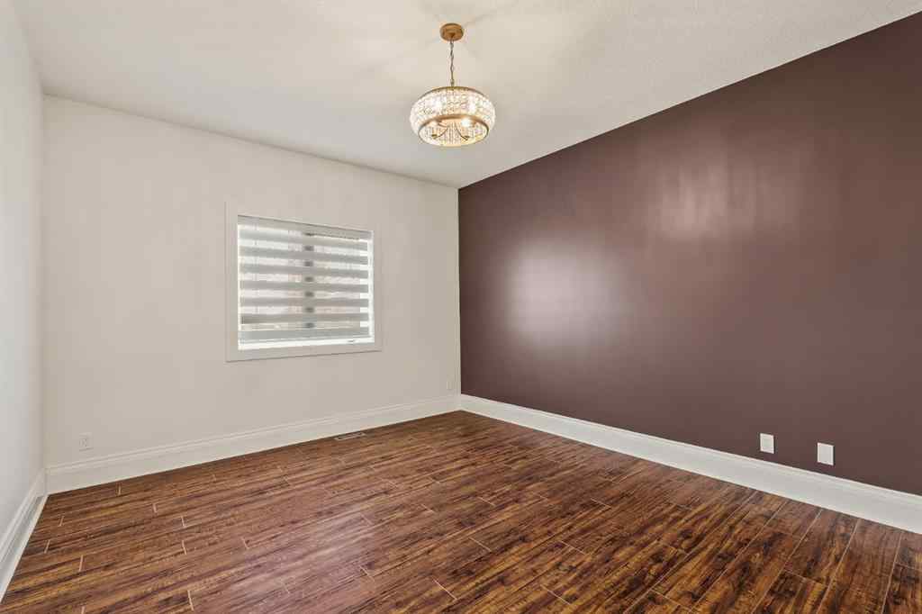 MLS® A2254516 - 53 Val Gardena View SW in Springbank Hill Calgary, Residential