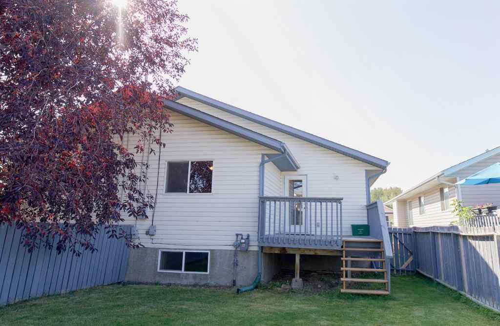 MLS® A2254521 - 4605 44 Street  in Palo Sylvan Lake, Residential