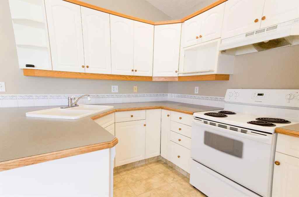 MLS® A2254521 - 4605 44 Street  in Palo Sylvan Lake, Residential