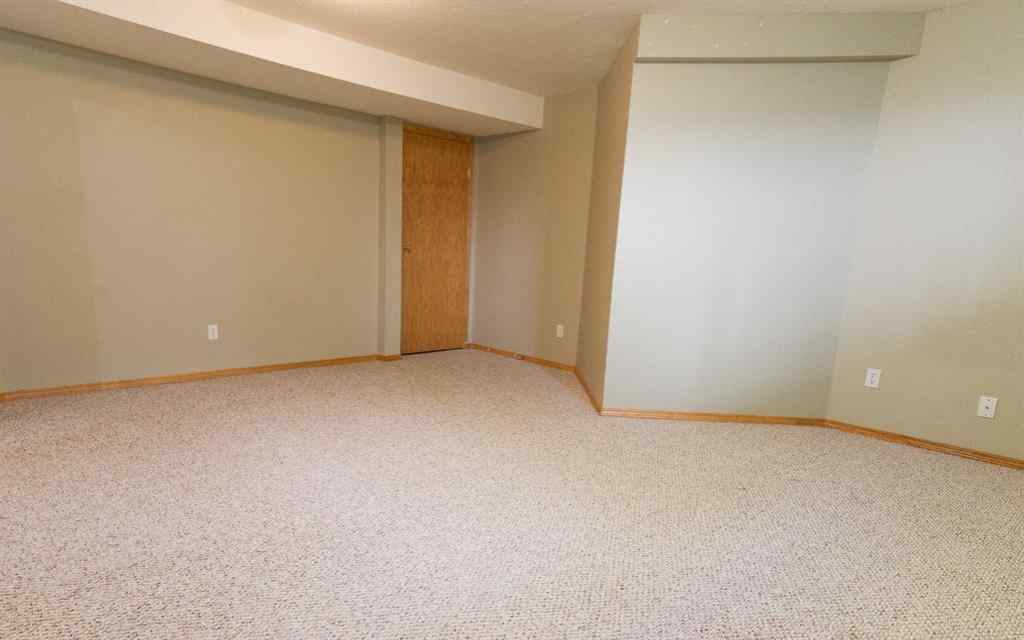 MLS® A2254521 - 4605 44 Street  in Palo Sylvan Lake, Residential