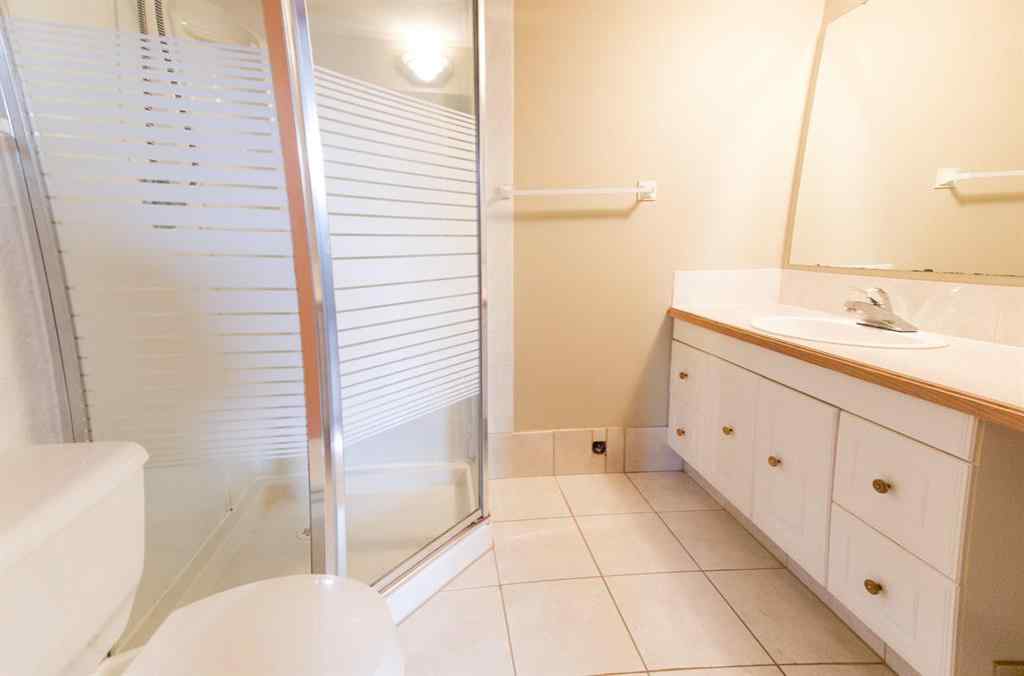 MLS® A2254521 - 4605 44 Street  in Palo Sylvan Lake, Residential