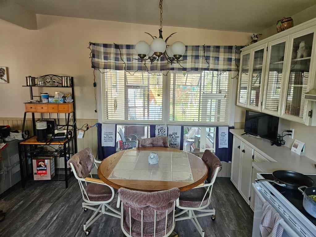 MLS® A2254531 - 2613 10 Avenue  in Winston Churchill Lethbridge, Residential
