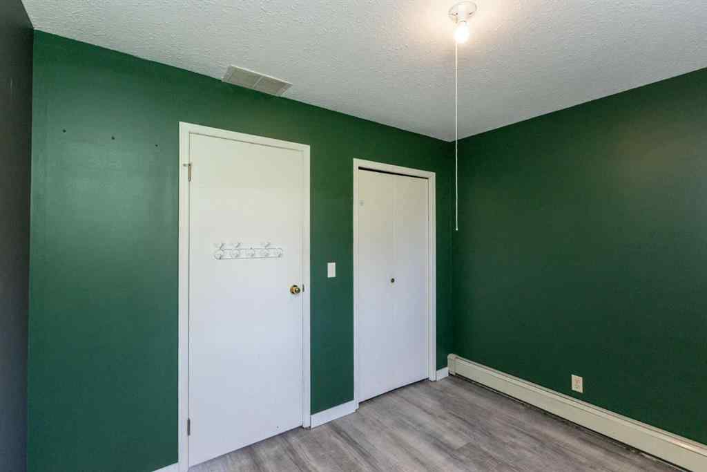 MLS® A2254536 - 5302 36A Street  in South Innisfail Innisfail, Residential