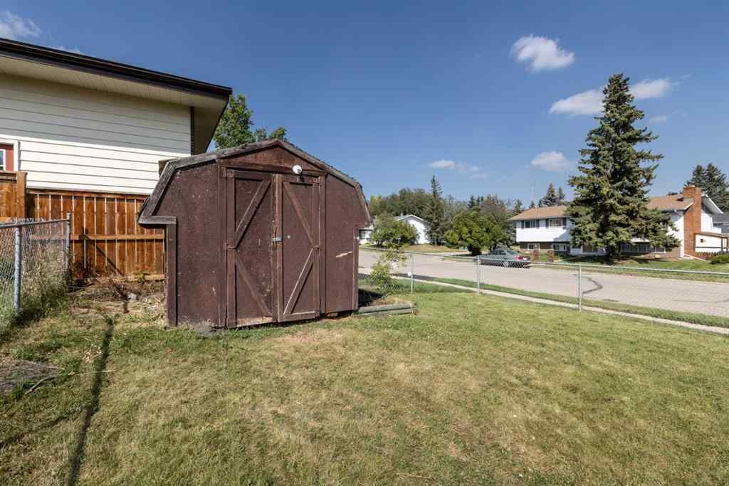 MLS® A2254536 - 5302 36A Street  in South Innisfail Innisfail, Residential