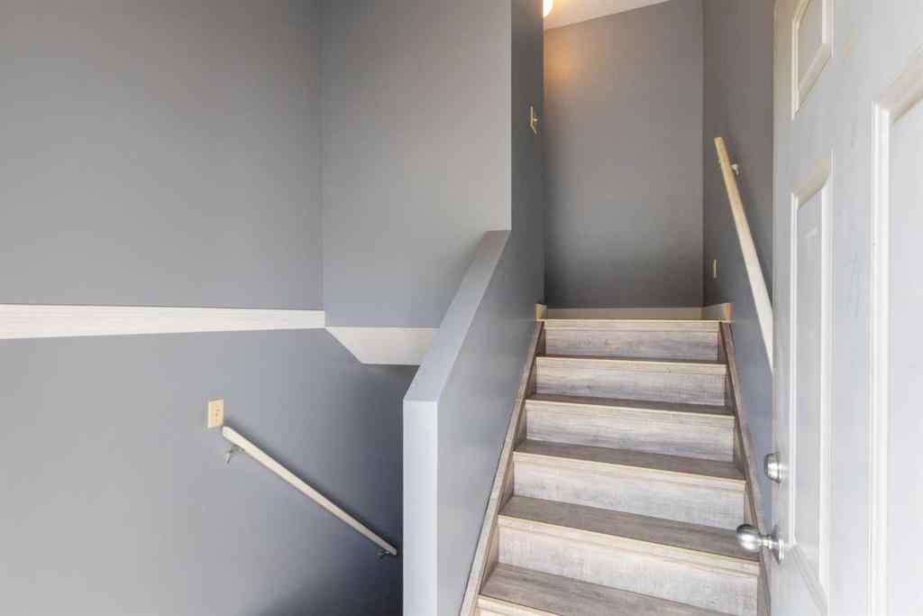 MLS® A2254536 - 5302 36A Street  in South Innisfail Innisfail, Residential