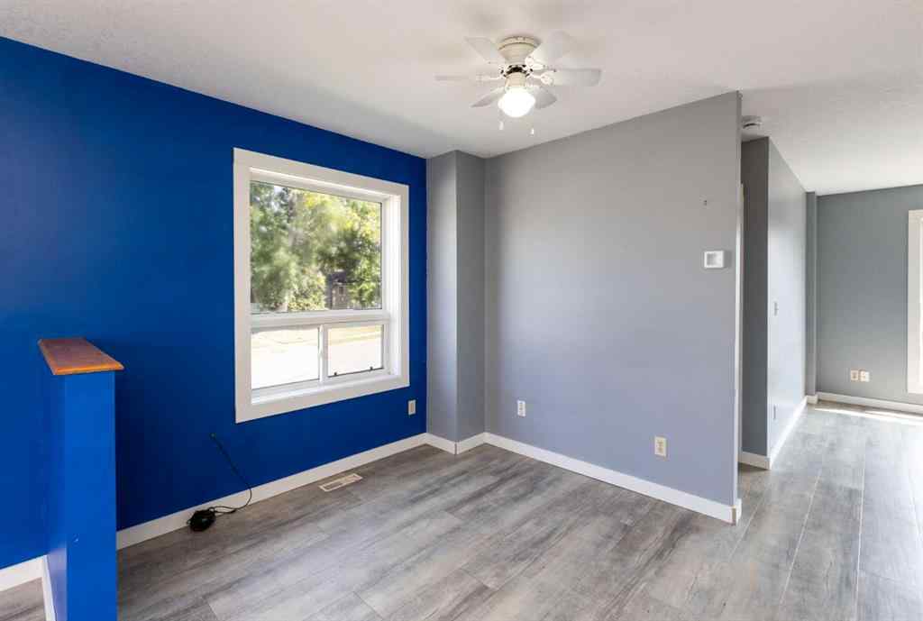 MLS® A2254536 - 5302 36A Street  in South Innisfail Innisfail, Residential