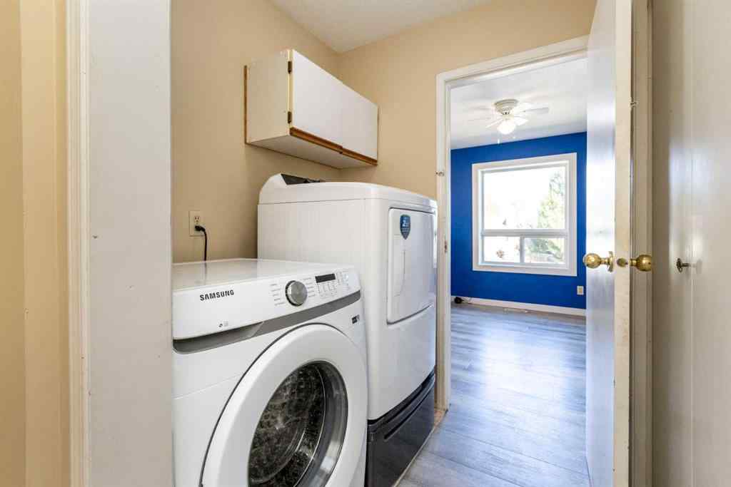 MLS® A2254536 - 5302 36A Street  in South Innisfail Innisfail, Residential