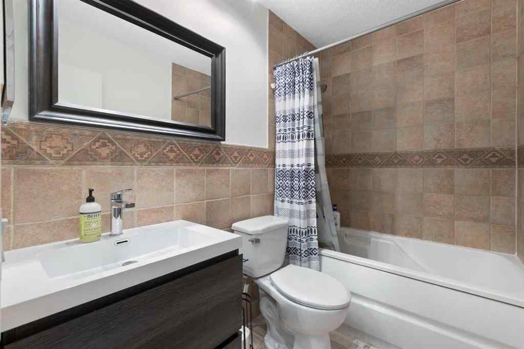 MLS® A2254540 - 1324 Ranchlands Way NW in Ranchlands Calgary, Residential