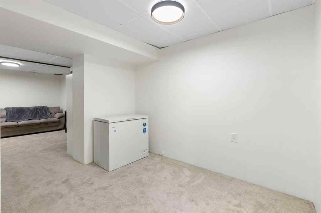 MLS® A2254540 - 1324 Ranchlands Way NW in Ranchlands Calgary, Residential