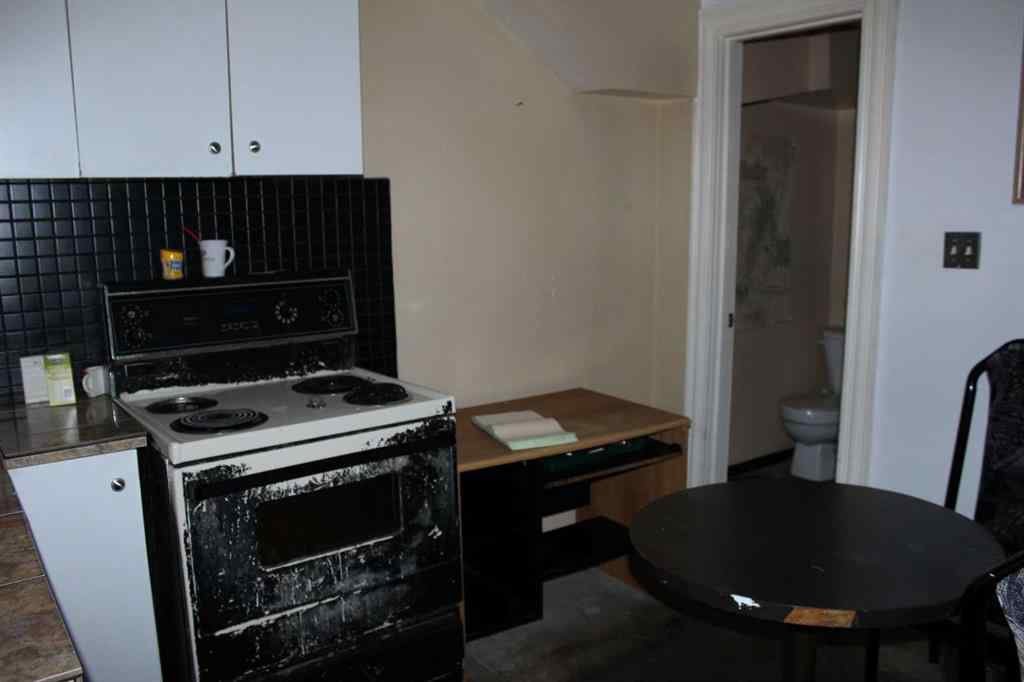 MLS® A2254541 - 219 Centre   in NONE Vulcan, Commercial