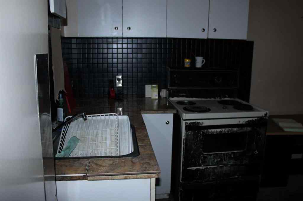 MLS® A2254541 - 219 Centre   in NONE Vulcan, Commercial