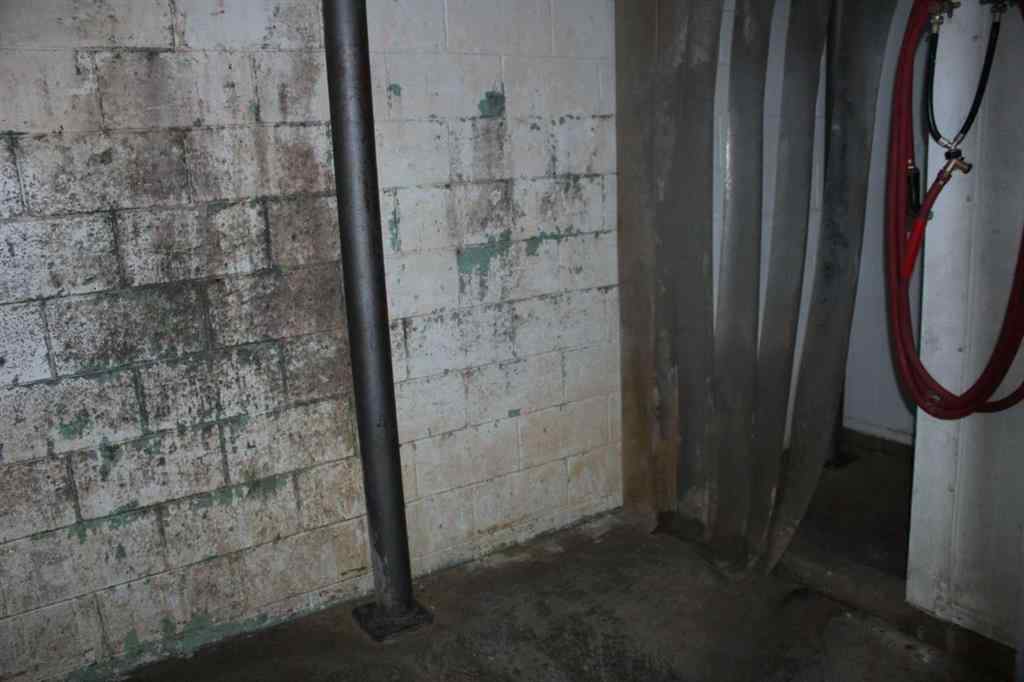 MLS® A2254541 - 219 Centre   in NONE Vulcan, Commercial