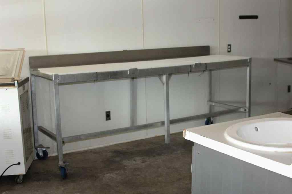 MLS® A2254541 - 219 Centre   in NONE Vulcan, Commercial