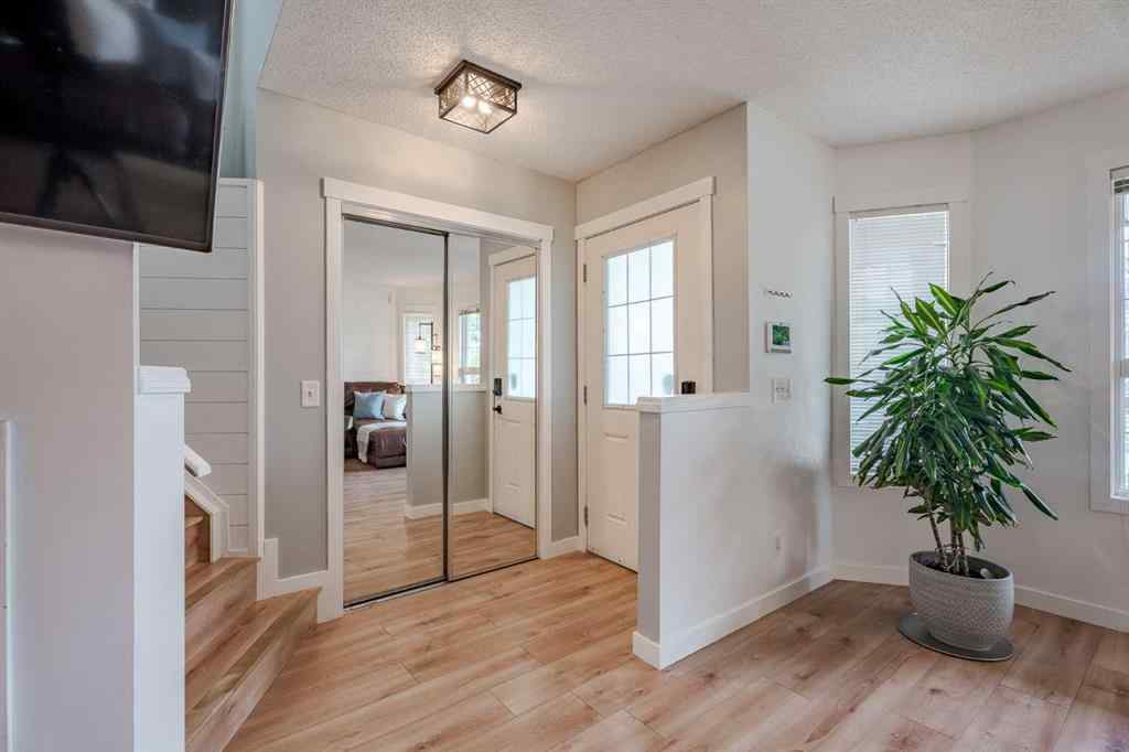MLS® A2254544 - 93 Evansford Circle NW in Evanston Calgary, Residential