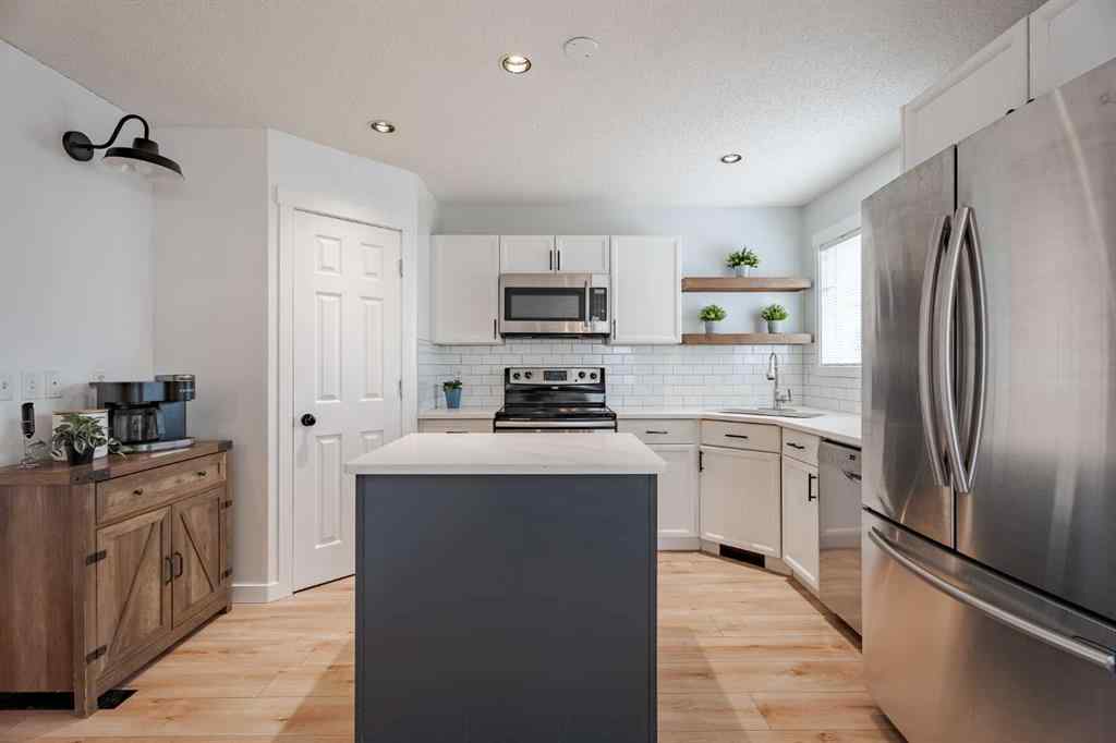 MLS® A2254544 - 93 Evansford Circle NW in Evanston Calgary, Residential