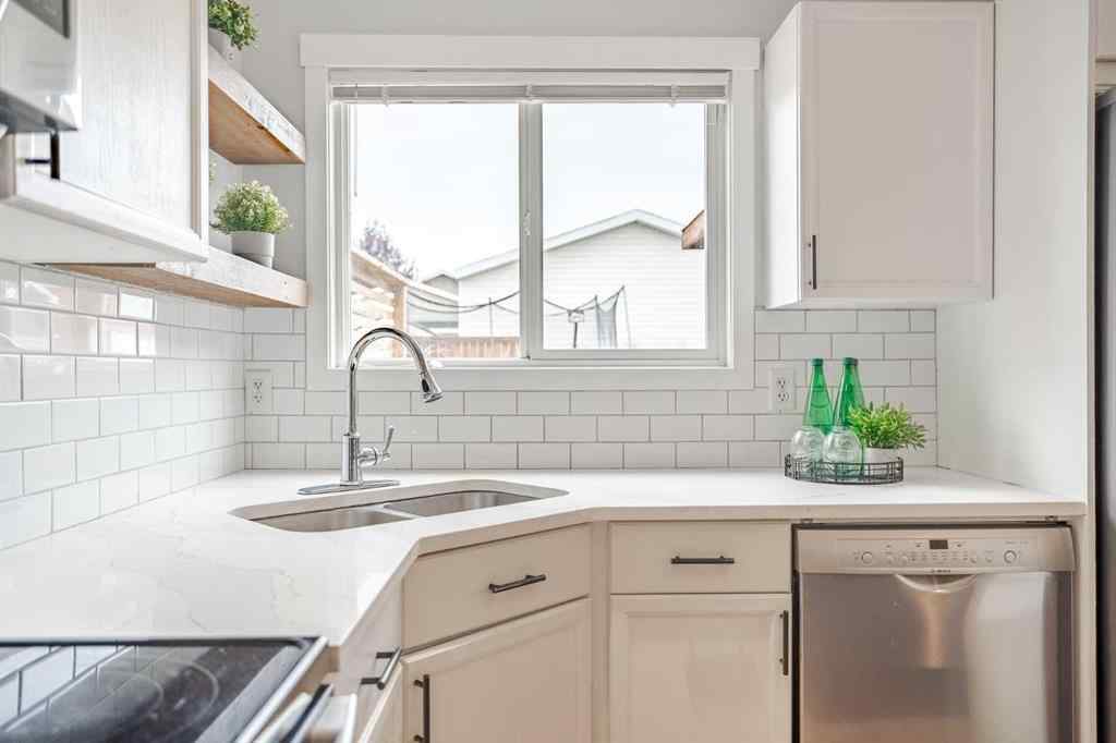 MLS® A2254544 - 93 Evansford Circle NW in Evanston Calgary, Residential