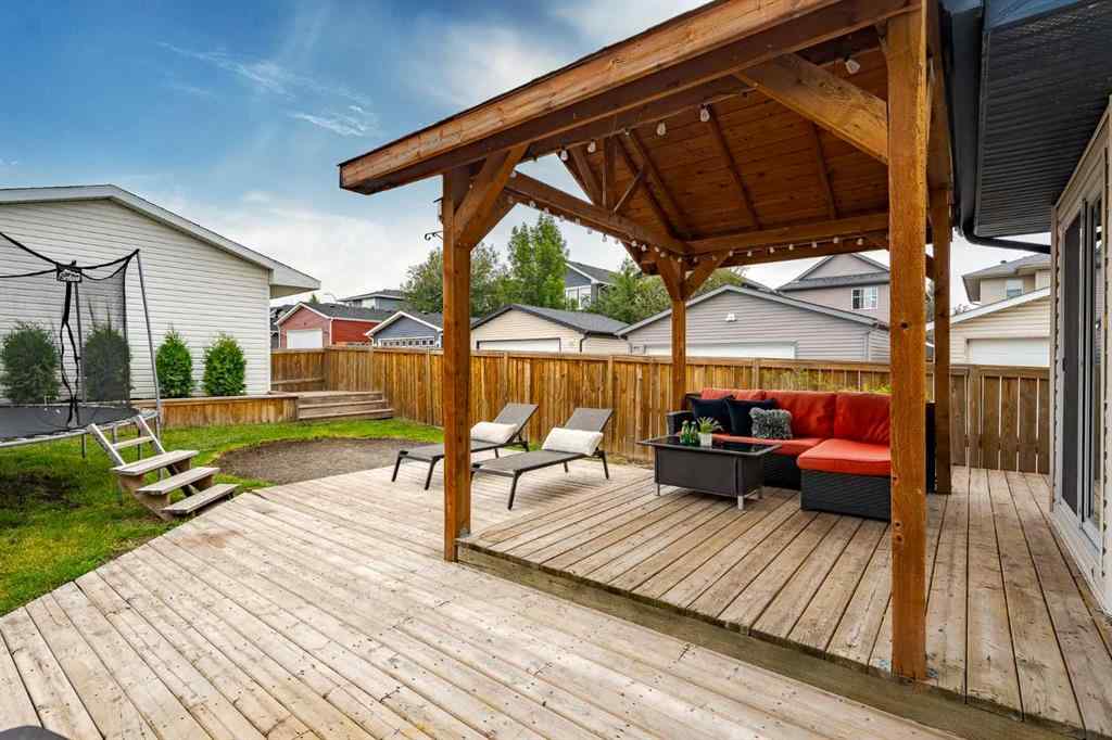MLS® A2254544 - 93 Evansford Circle NW in Evanston Calgary, Residential