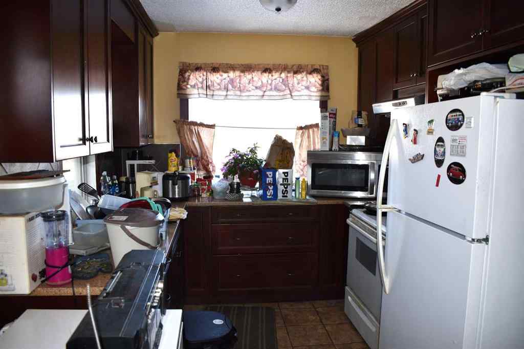 MLS® A2254549 - 8543 Bowness Road NW in Bowness Calgary, Residential