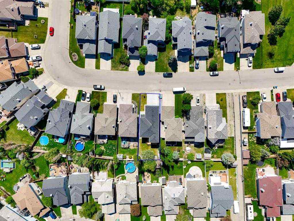 MLS® A2254551 - 136 DOUGLAS RIDGE Green SE in Douglasdale/Glen Calgary, Residential