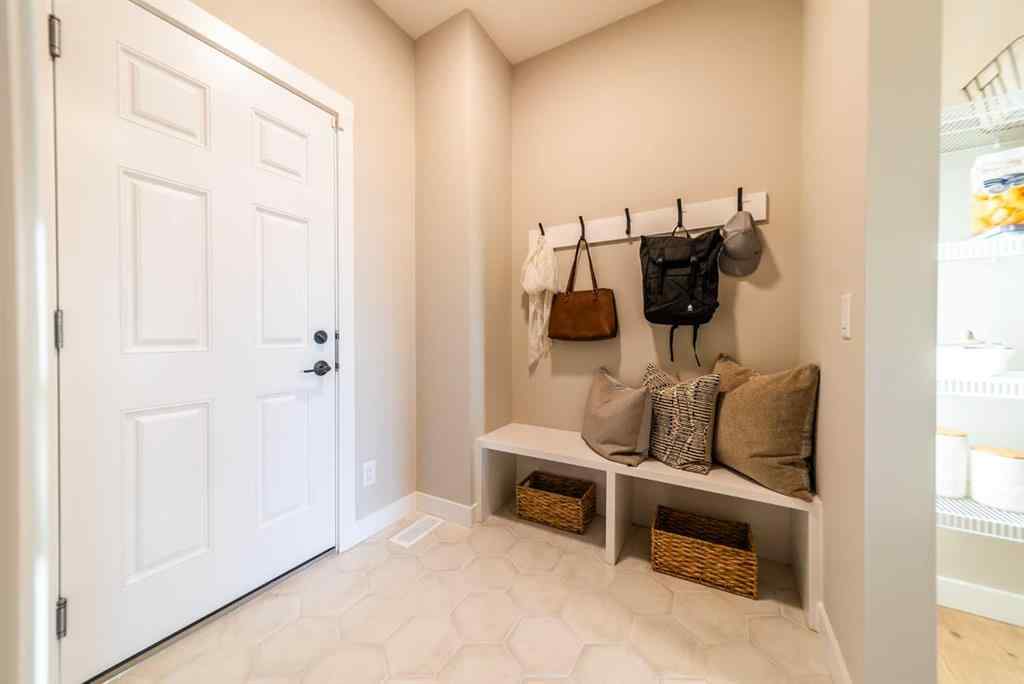 MLS® A2254552 - 207 Lucas Common NW in Livingston Calgary, Residential