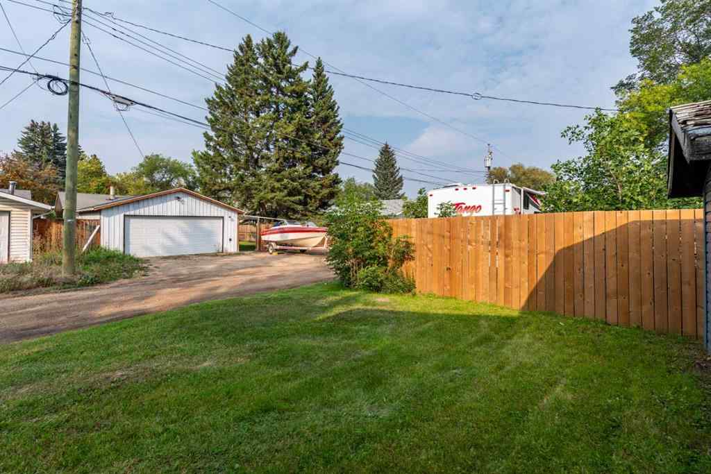 MLS® A2254556 - 4812 36 Street  in Larsen Grove Lloydminster, Residential