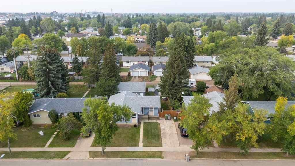 MLS® A2254556 - 4812 36 Street  in Larsen Grove Lloydminster, Residential