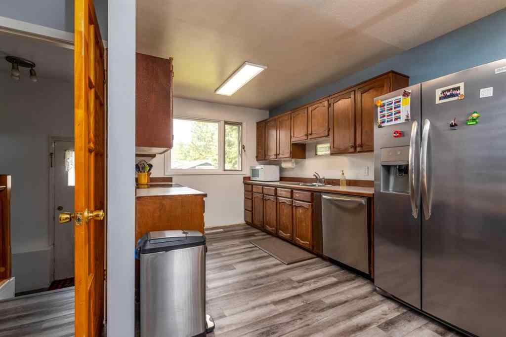 MLS® A2254556 - 4812 36 Street  in Larsen Grove Lloydminster, Residential