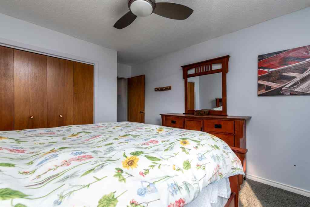 MLS® A2254556 - 4812 36 Street  in Larsen Grove Lloydminster, Residential