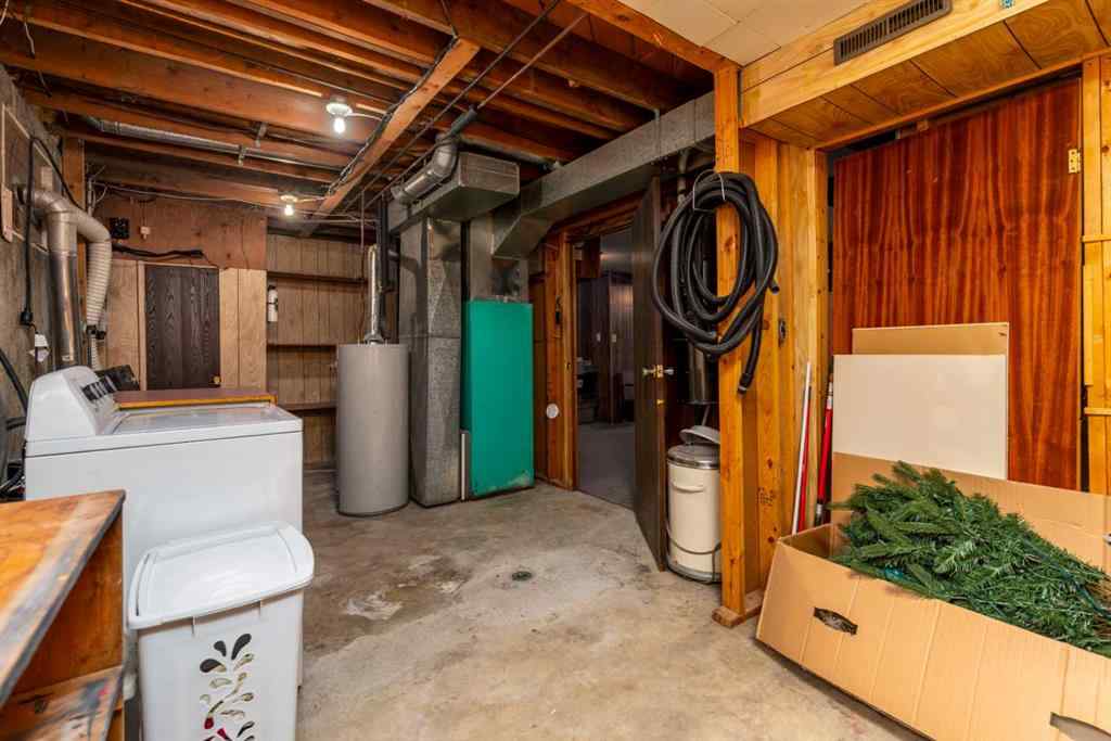 MLS® A2254556 - 4812 36 Street  in Larsen Grove Lloydminster, Residential