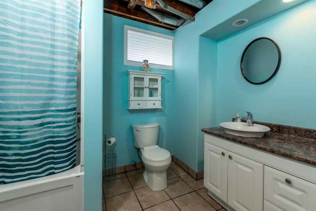 MLS® A2254556 - 4812 36 Street  in Larsen Grove Lloydminster, Residential