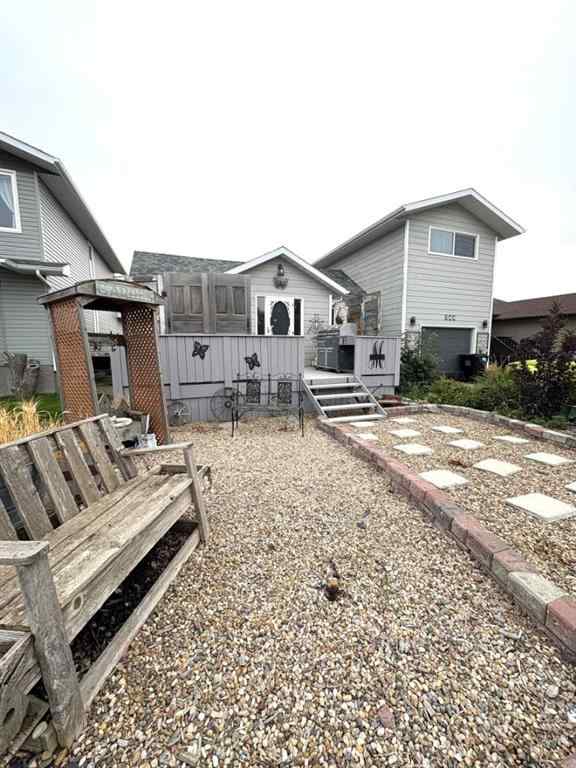 MLS® A2254559 - 205 3 Avenue E in NONE Oyen, Residential