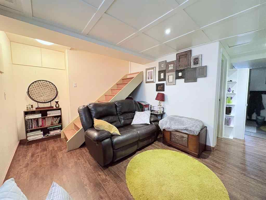 MLS® A2254559 - 205 3 Avenue E in NONE Oyen, Residential