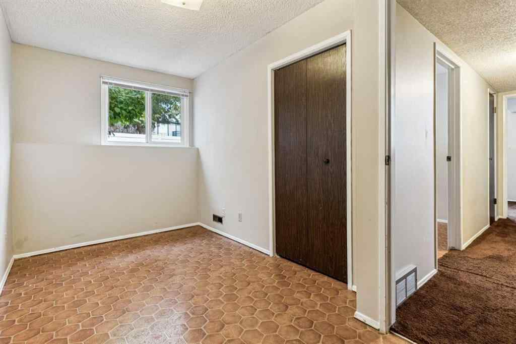 MLS® A2254567 - 101 Sabrina Way SW in Southwood Calgary, Residential
