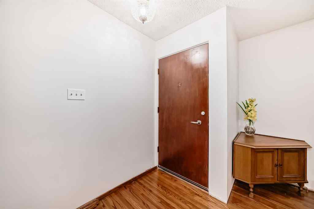 MLS® A2254568 - 51 Ferncliff Crescent SE in Fairview Calgary, Residential