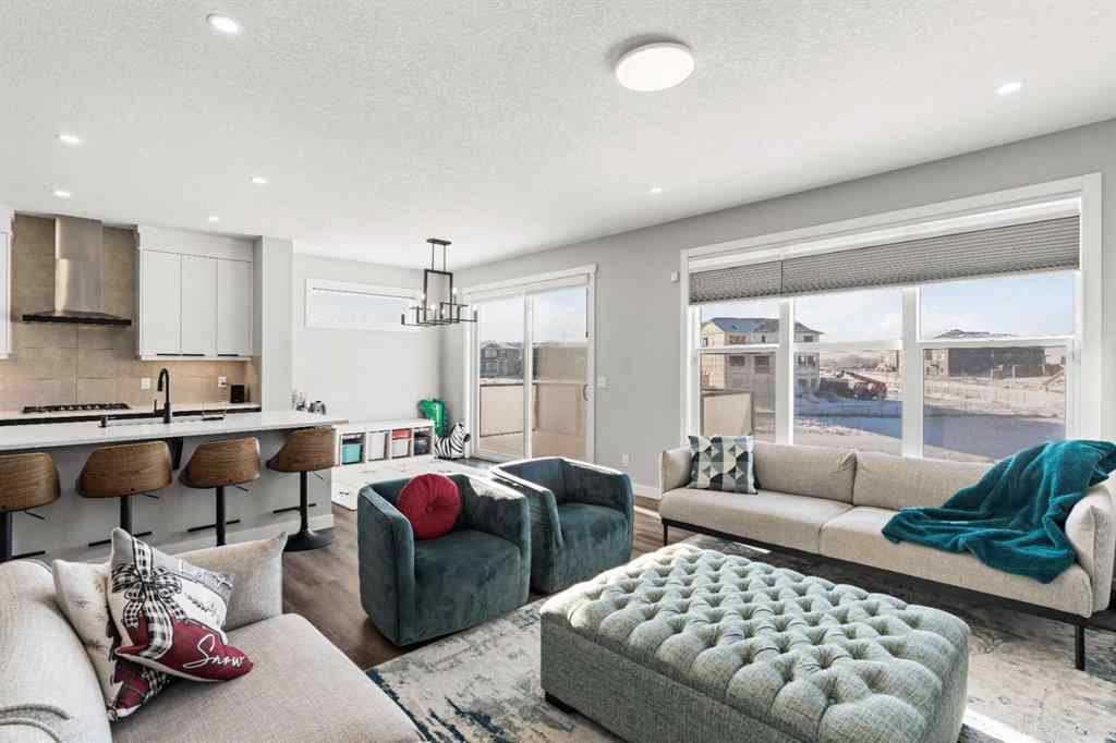 MLS® A2254571 - 263 Chelsea Heath  in Chelsea_CH Chestermere, Residential
