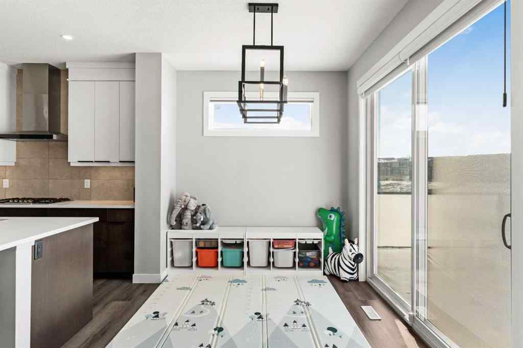 MLS® A2254571 - 263 Chelsea Heath  in Chelsea_CH Chestermere, Residential