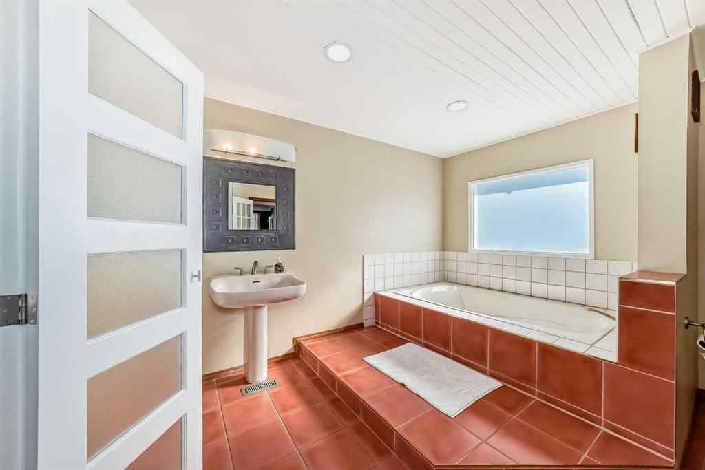 MLS® A2254575 - 51 Holden Road SW in Haysboro Calgary, Residential