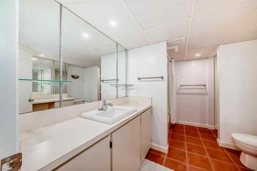 MLS® A2254575 - 51 Holden Road SW in Haysboro Calgary, Residential