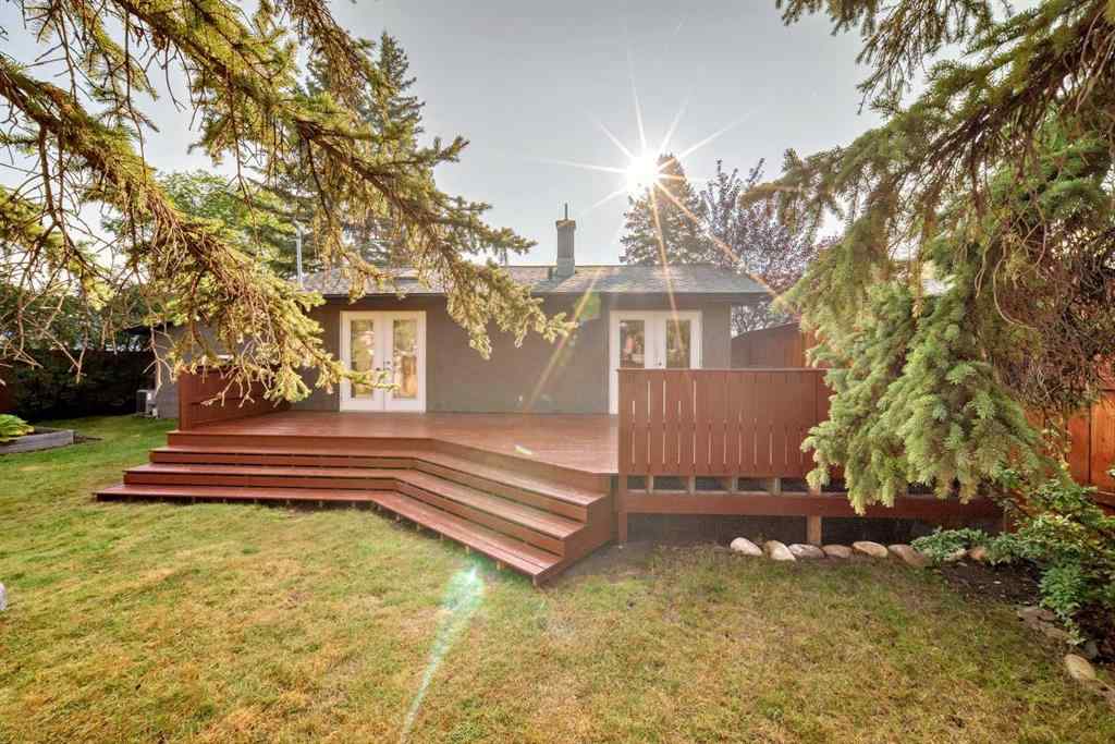 MLS® A2254575 - 51 Holden Road SW in Haysboro Calgary, Residential