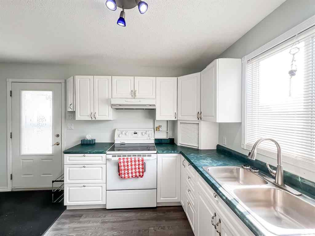 MLS® A2254580 - 143 Peace River Ave   in NONE Rural Big Lakes County, Residential