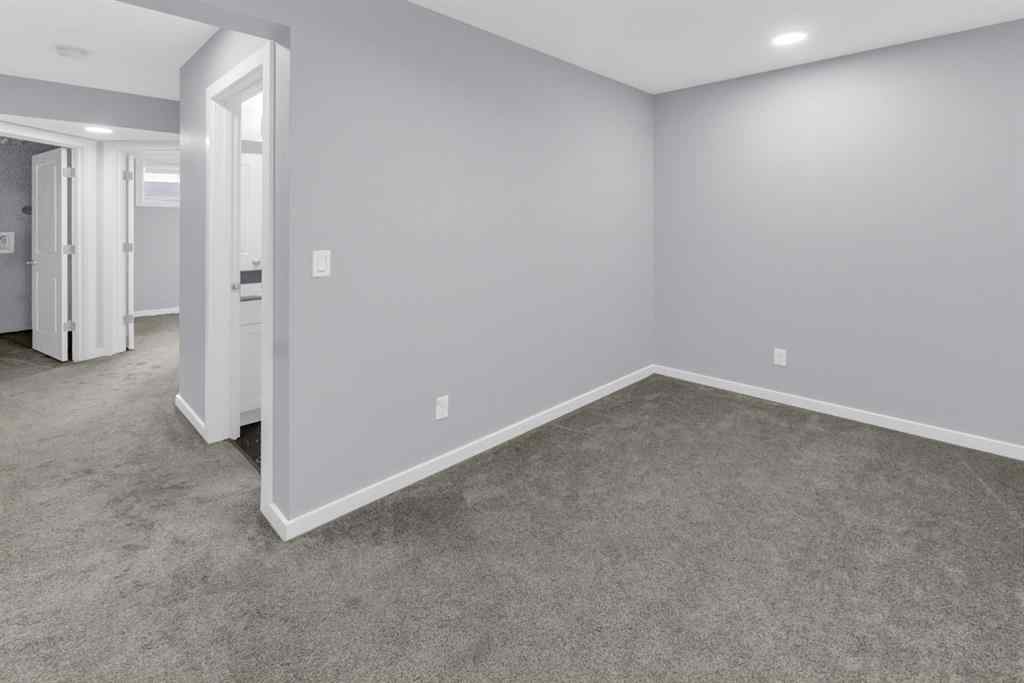 MLS® A2254585 - 310 Savanna Terrace NE in Saddle Ridge Calgary, Residential