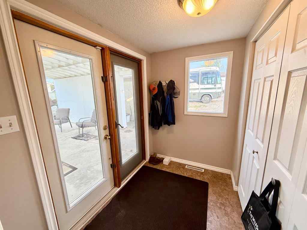 MLS® A2254586 - 109 CADOMIN Square  in Hillcrest Hinton, Residential